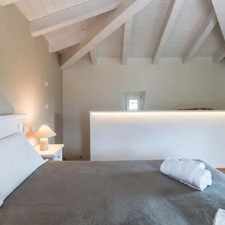 In Sul Garda With Wi-fi Holiday home Costermano
